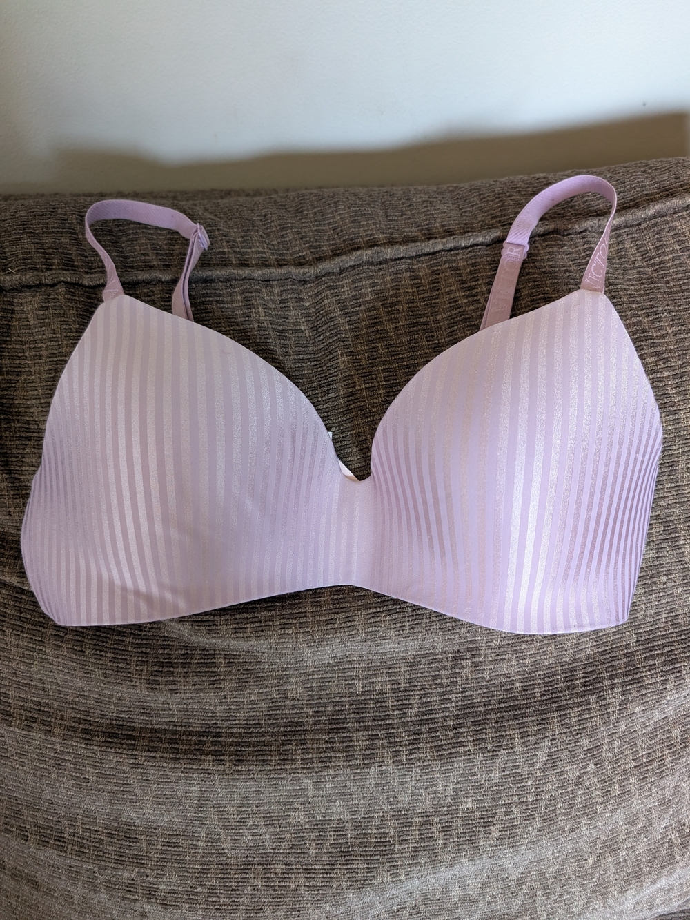 Victoria's Secret Light Pink Seamless T-Shirt Bra